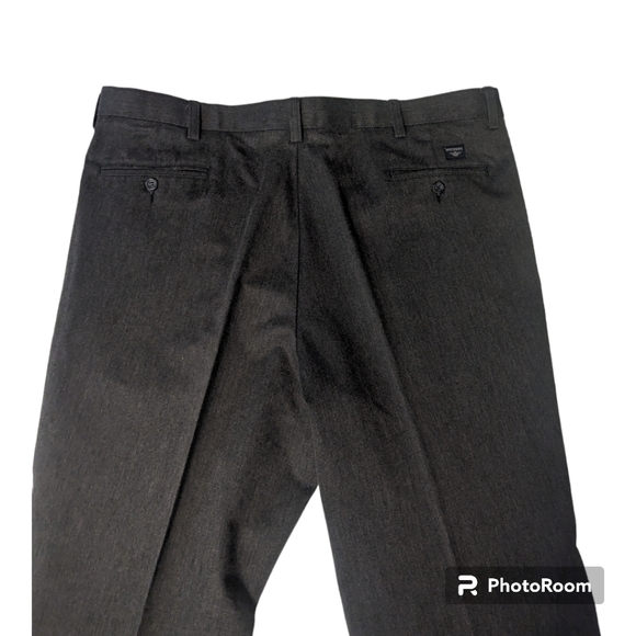 Dockers Charcoal Easy Care Individual Fit Pleated Khakis Pants Men's 42W 32L - Picture 7 of 7